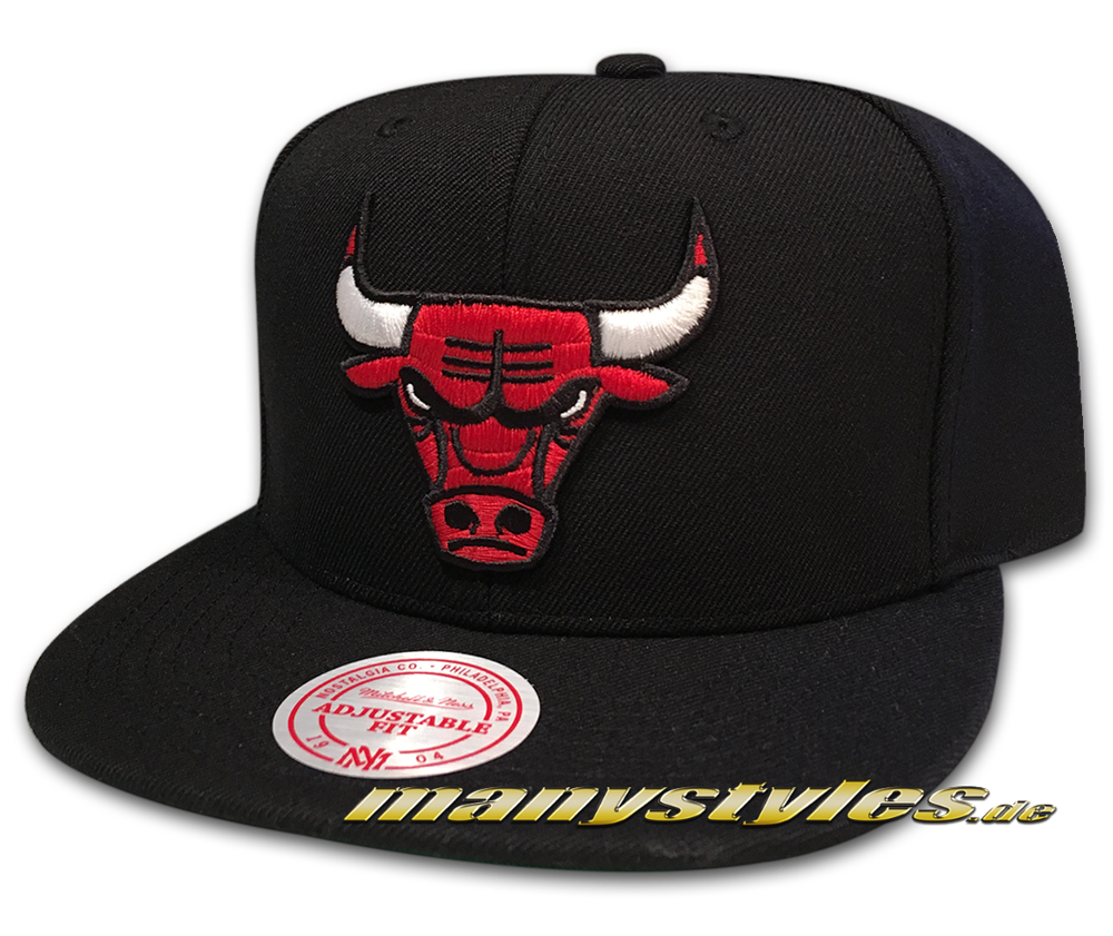 Chicago Bulls NBA Snapback Cap Wool Solid Basic Black Red White Official Team Color von Mitchell and Ness