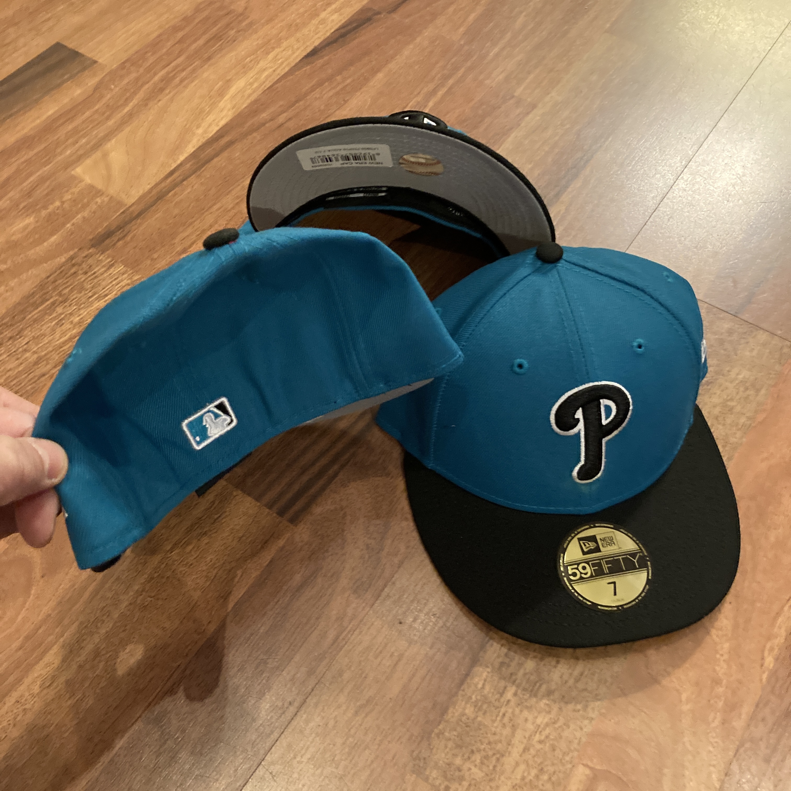 Philadelphia Phillies 59FIFTY MLB LowPro LowProfile Cap in Aqua Black White von New Era Backview